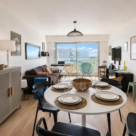 Vue Pour 2 Avec Balcon Et Parking - Fr-1-364-186 *